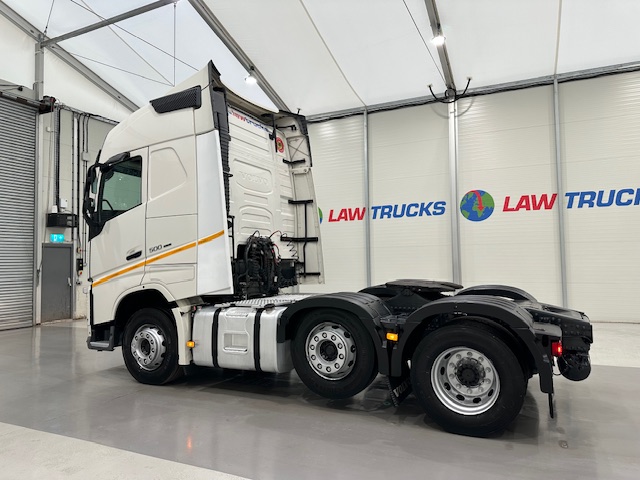 Volvo FH 500 6×2 Midlift Tractor Unit