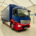 Mercedes Actros 1824 Day Cab Curtainsider - thumbnail