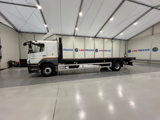 Mercedes Axor 1824 Sleeper Cab Flatbed