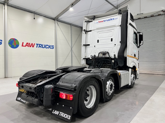 Mercedes Actros 2545 6×2 Midlift Tractor Unit