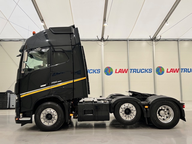 Volvo FH16 750 6×2 Midlift Tractor Unit