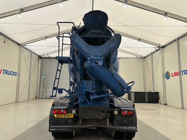 Hino 700 4123 8×4 Cement Mixer