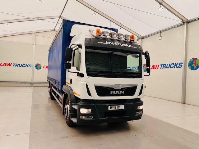MAN TGS 26.340 6×2 Rear Steer Curtainsider