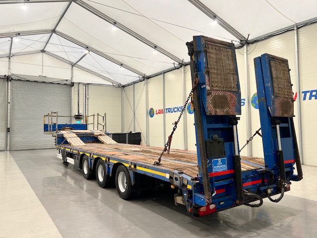Kassbohrer Tri Axle Machinery Carrier Lowloader