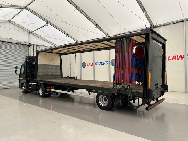 DAF LF 260 4×2 Urban Tractor Unit Trailer