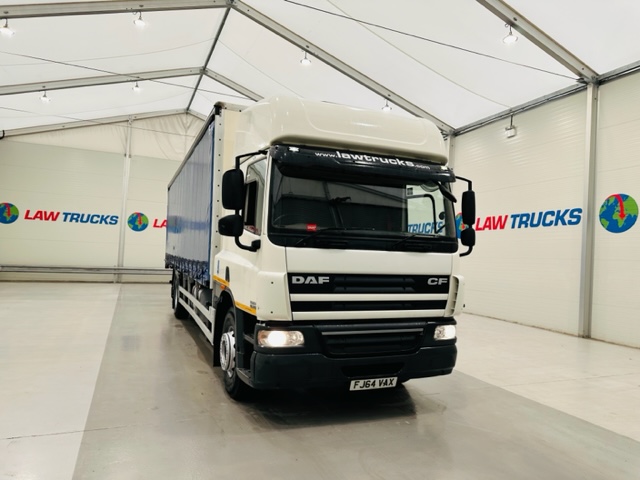 DAF CF75 310 6×2 Rear Lift Sleeper Cab Curtainsider