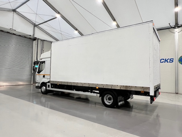 Renault Midlum 190 Sleeper Cab Box Van