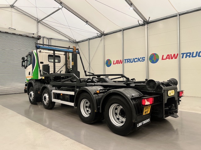 Scania G410 8×4 Rest Cab Hookloader Drawbar