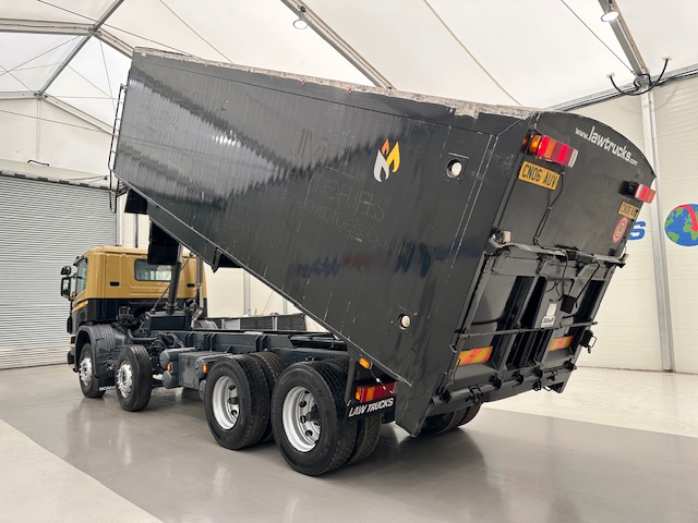 Scania P400 8×4 Day Cab Bulk Tipper Manual