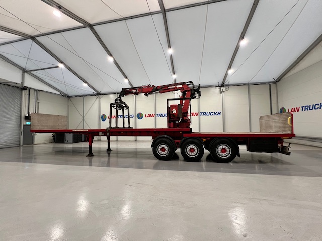 Corus Tri Axle Flatbed Brick Grab Trailer