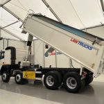 Volvo FM 410 8×4 Sleeper Cab Tar Spec Tipper - thumbnail