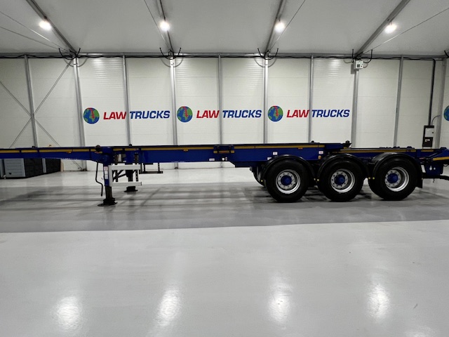 Dennison Tri Axle Sliding Skeletal Trailer BPW