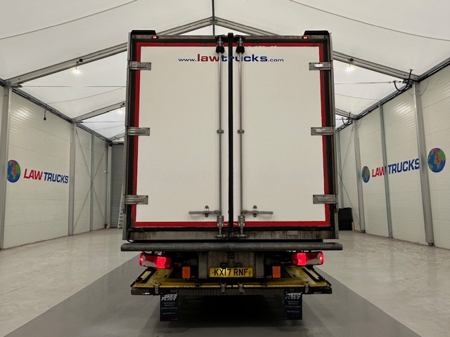 Scania P250 4×2 Sleeper Cab Fridge Box