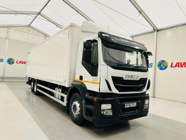 Iveco Stralis 310 AT 6×2 Box Van