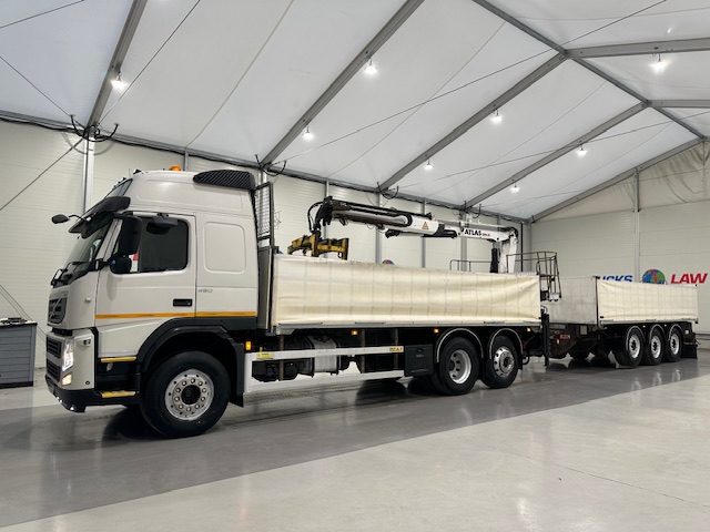 Volvo FM 450 Dropside Brick Grab Drawbar