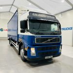 Volvo FM 300 6×2 Sleeper Cab Curtainsider - thumbnail
