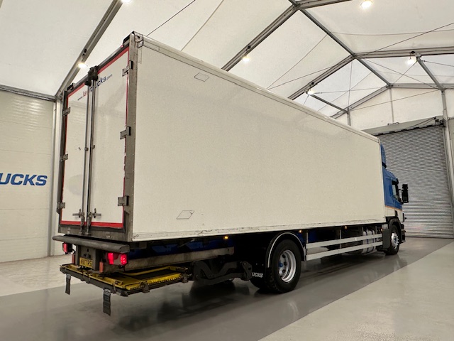 Scania P250 4×2 Sleeper Cab Fridge Box