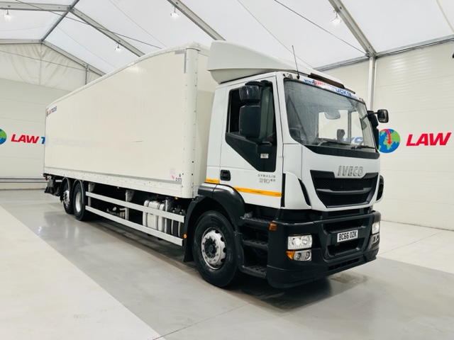 Iveco Stralis 310 AT 6×2 Box Van