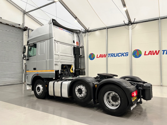 DAF XF105 460 6×2 Super Space Cab Tractor Unit