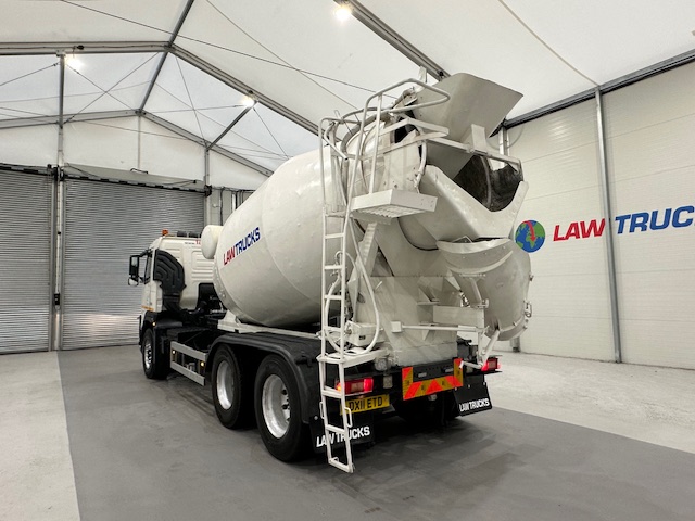 Volvo FM 330 6×4 Day Cab Cement Mixer