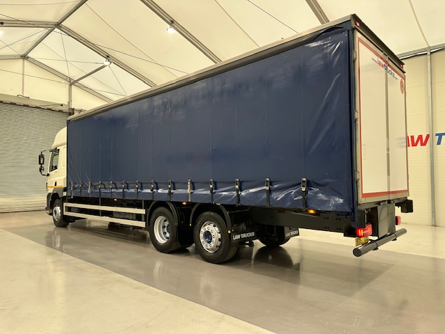 DAF CF 330 6×2 Rear Lift Sleeper Cab Curtainsider