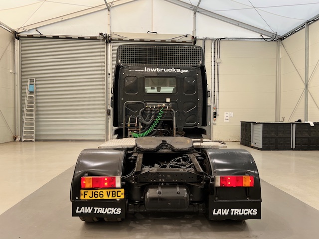 DAF LF 260 4×2 Rest Cab Tractor Unit