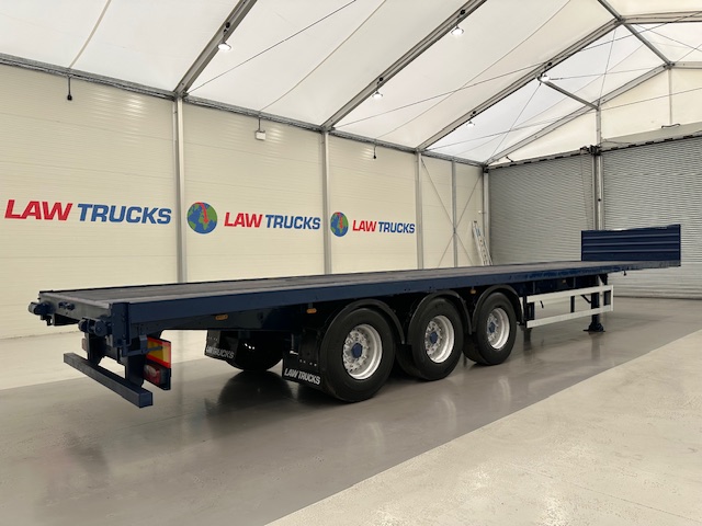 Concept Tri Axle Flatbed Trailer