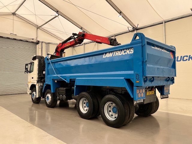 Volvo FM 460 8×4 Steel Tipper Grab