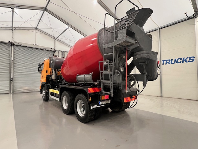 Hino 700 2813 6×4 Cement Mixer