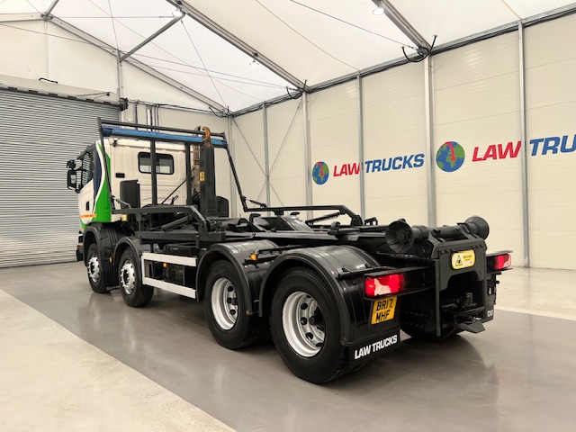 Scania G410 8×4 Rest Cab Hookloader Drawbar