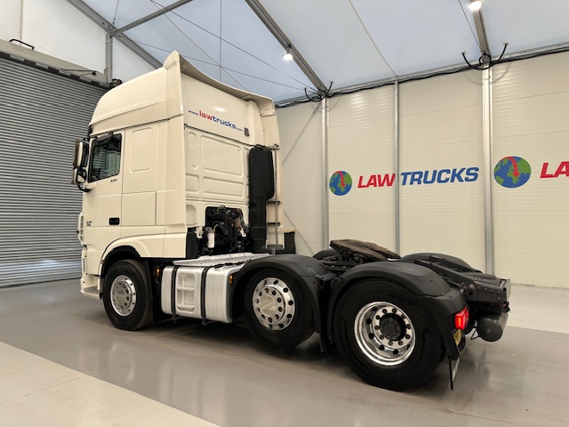 DAF XF 530 6×2 Midlift Tractor Unit