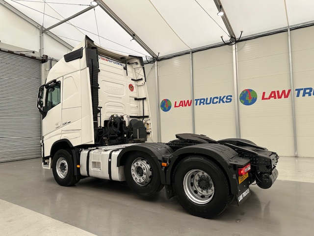 Volvo FH 500 6×2 Midlift Tractor Unit