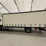 Scania P230 4×2 Sleeper Cab Curtainsider Manual - thumbnail