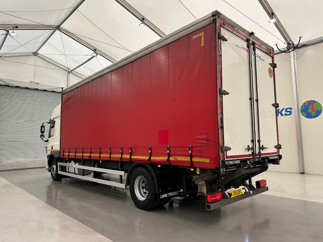 DAF CF 310 Sleeper Cab Curtainsider