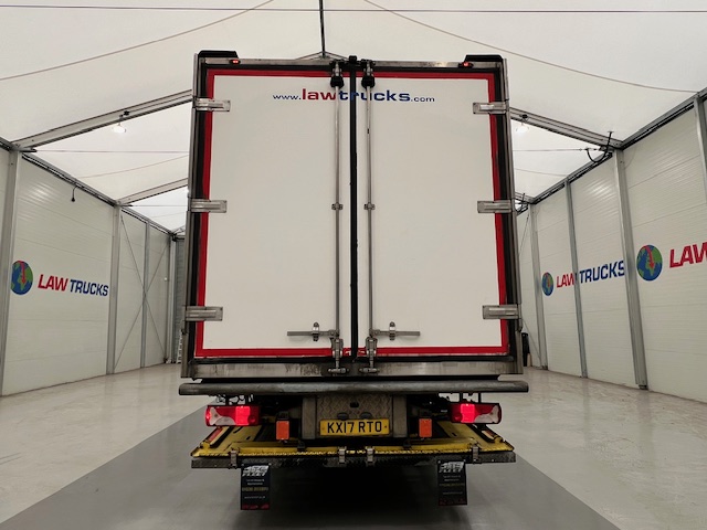 Scania P250 4×2 Sleeper Cab Fridge Box