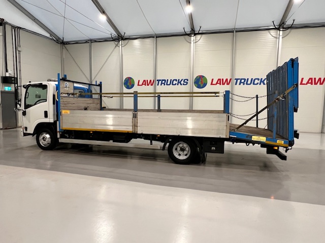 Isuzu N75 190 Day Cab Dropside Beavertail