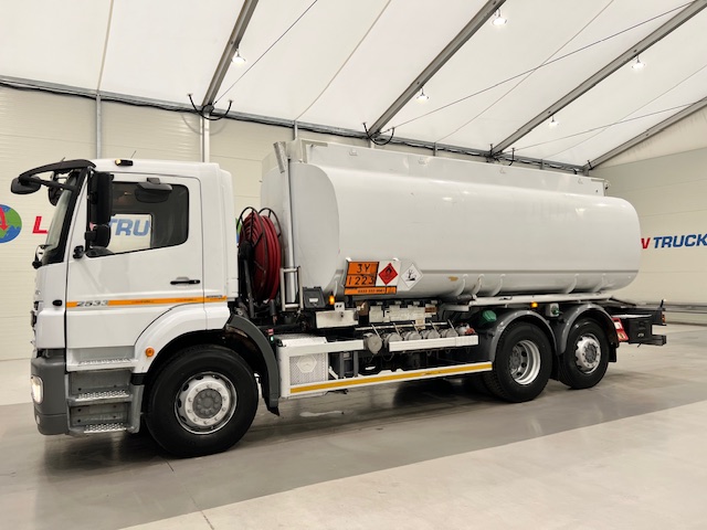 Mercedes Axor 2533 6×2 20000 Litre Tanker