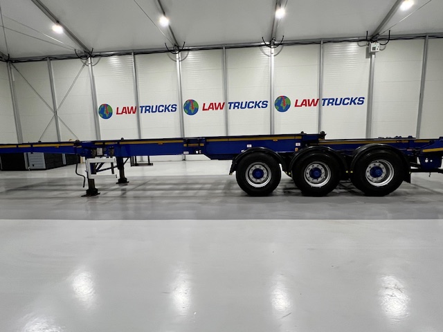 Dennison Tri Axle Sliding Skeletal Trailer BPW