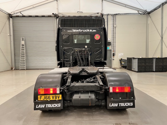 DAF LF 260 4×2 Rest Cab Tractor Unit