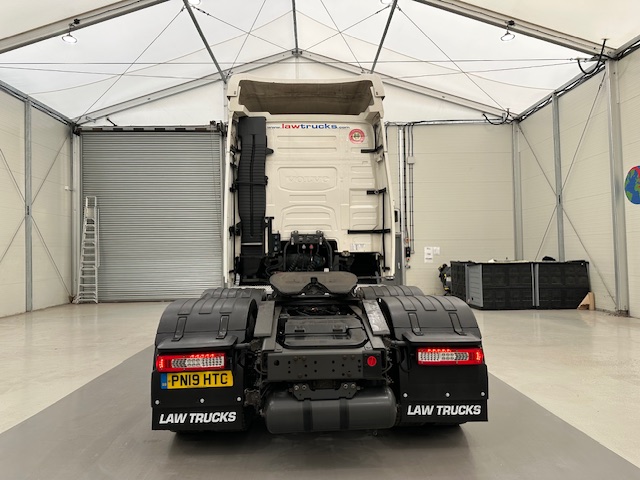 Volvo FH 460 6×2 Sleeper Cab Midlift Tractor Unit