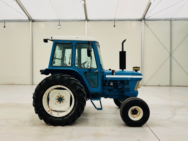 Ford 7610 Tractor