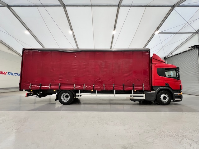 Scania P230 4×2 Sleeper Cab Curtainsider