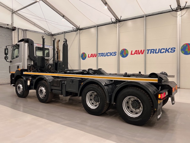 DAF CF85 410 8×4 Day Cab Hookloader Manual