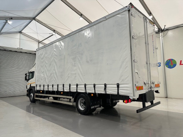 Scania P94 230 Sleeper Cab Curtainsider