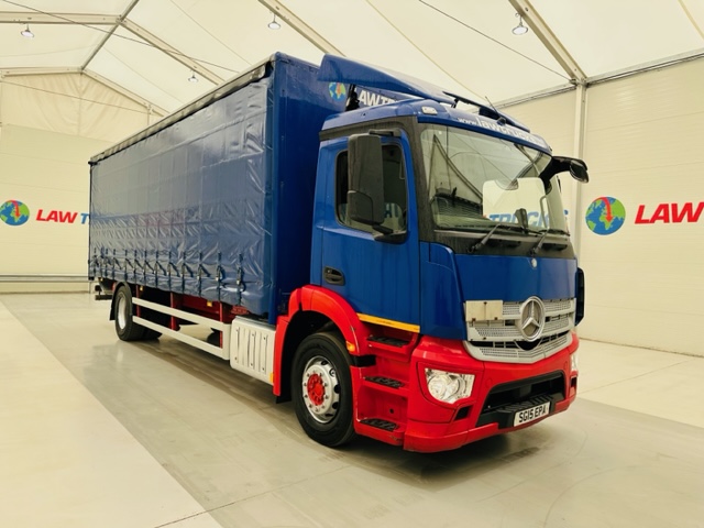 Mercedes Actros 1824 Day Cab Curtainsider
