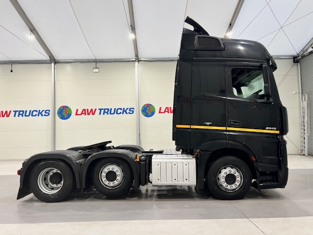 Mercedes Actros 2545 6×2 Midlift Tractor Unit