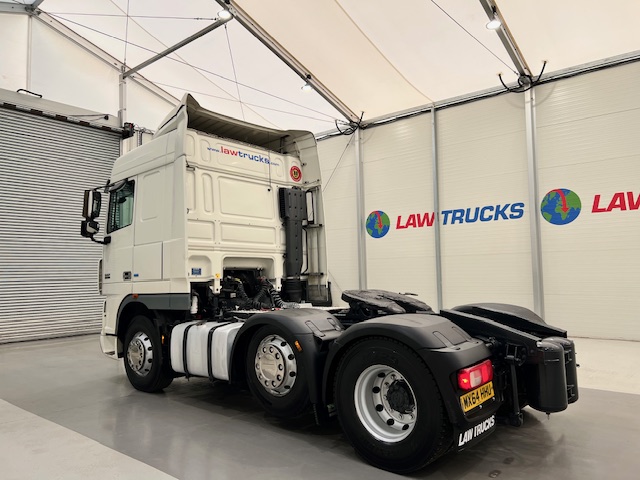 DAF XF105 460 6×2 Space Cab Tractor Unit