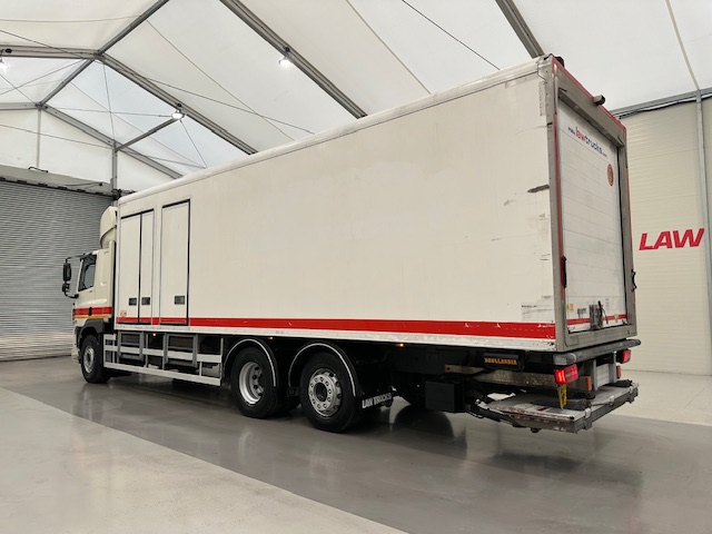 DAF CF 370 6×2 Sleeper Cab Fridge Box