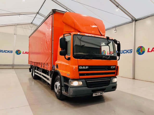 DAF CF75 310 6×2 Rear Lift Day Cab Curtainsider