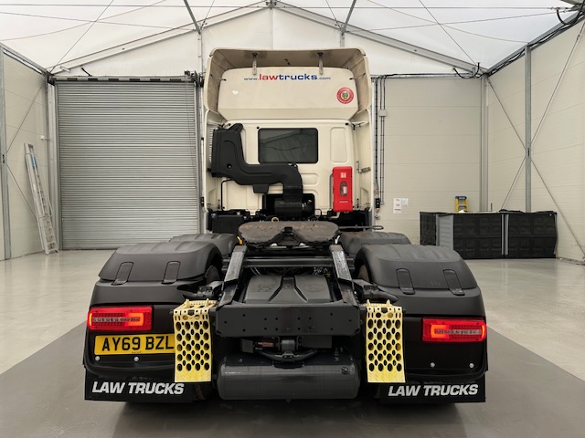 DAF CF 450 6×2 Space Cab Tractor Unit